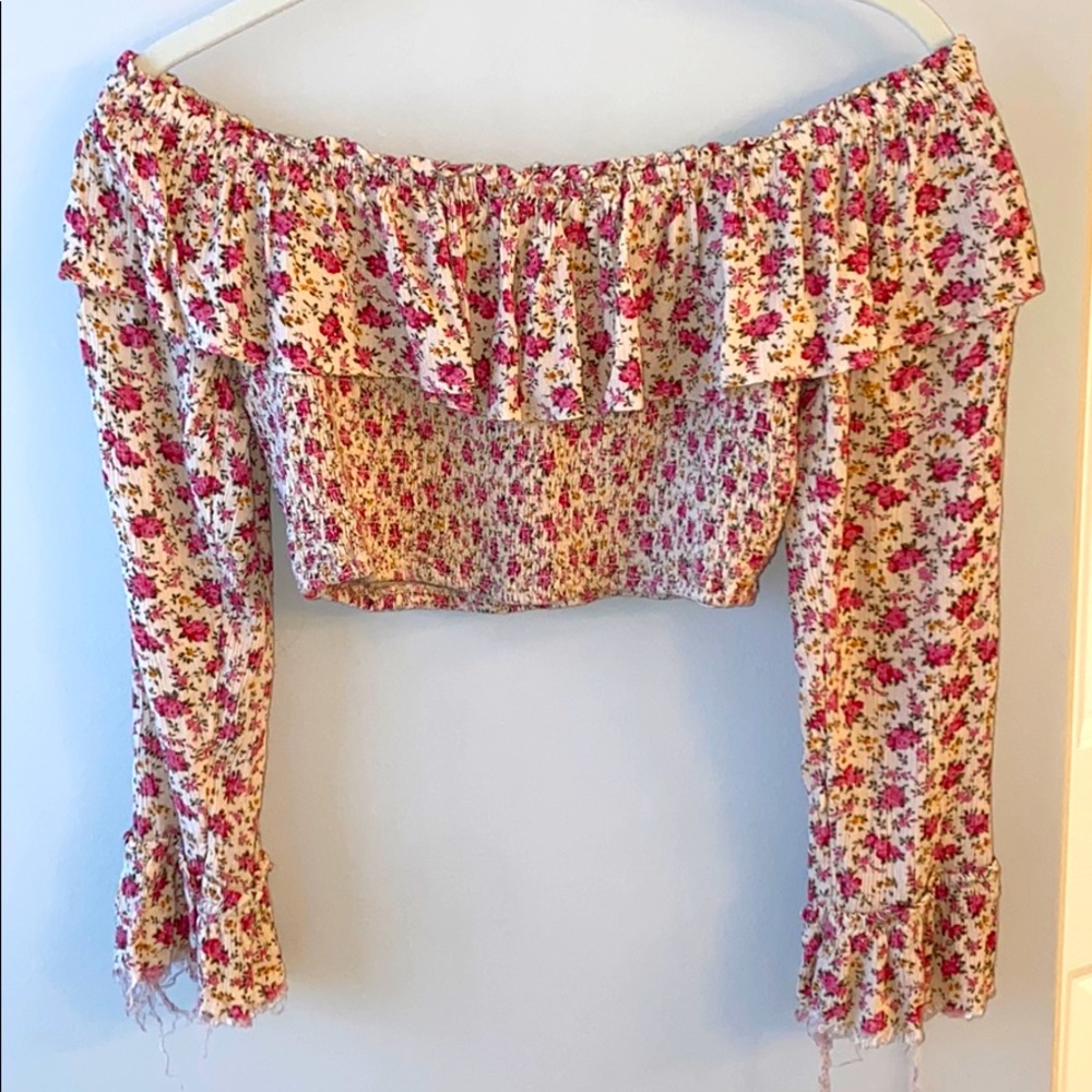 Pacsun off the shoulder crop top in XS